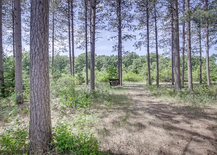 Secluded Wautoma Home W/ Fire Pit!