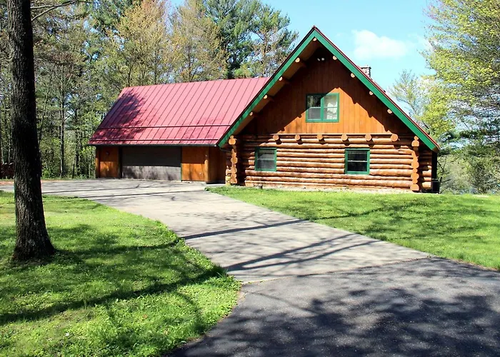 Amazing Lakefront Cabin With Game Room And Fire Pit In Stevens Point, Wisconsin